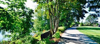 Rodeway Inn Willamette River