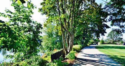 Rodeway Inn Willamette River