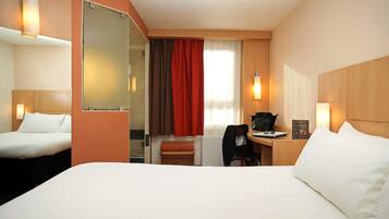 Standard Double Room, 1 Double Bed | Premium bedding, desk, soundproofing, WiFi (free)