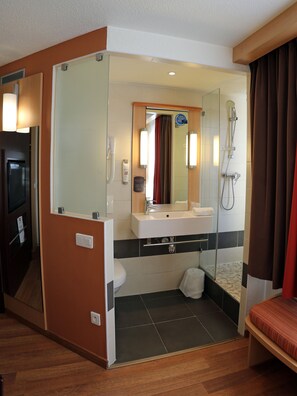 Standard Double Room, 1 Double Bed | Bathroom | Eco-friendly toiletries, hair dryer, towels