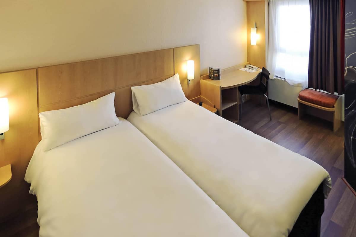 Chambre Standard, 2 lits une place | Literie de qualité supérieure, bureau, chambres insonorisées