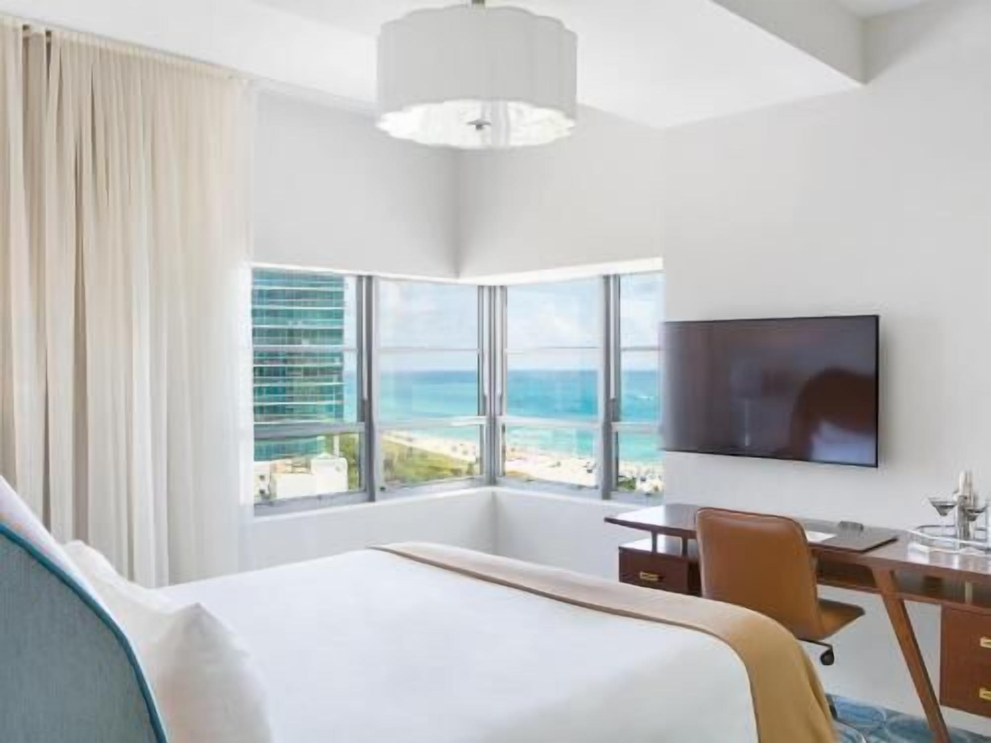 Premium bedding, pillowtop beds, minibar, in-room safe