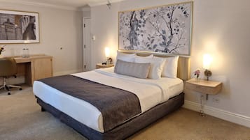 King Room | Premium bedding, in-room safe, desk, laptop workspace