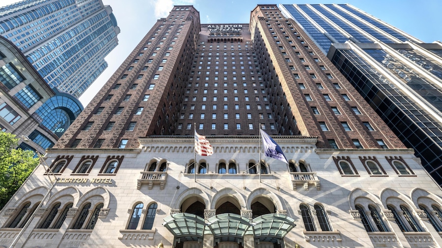 Warwick Allerton - Chicago
