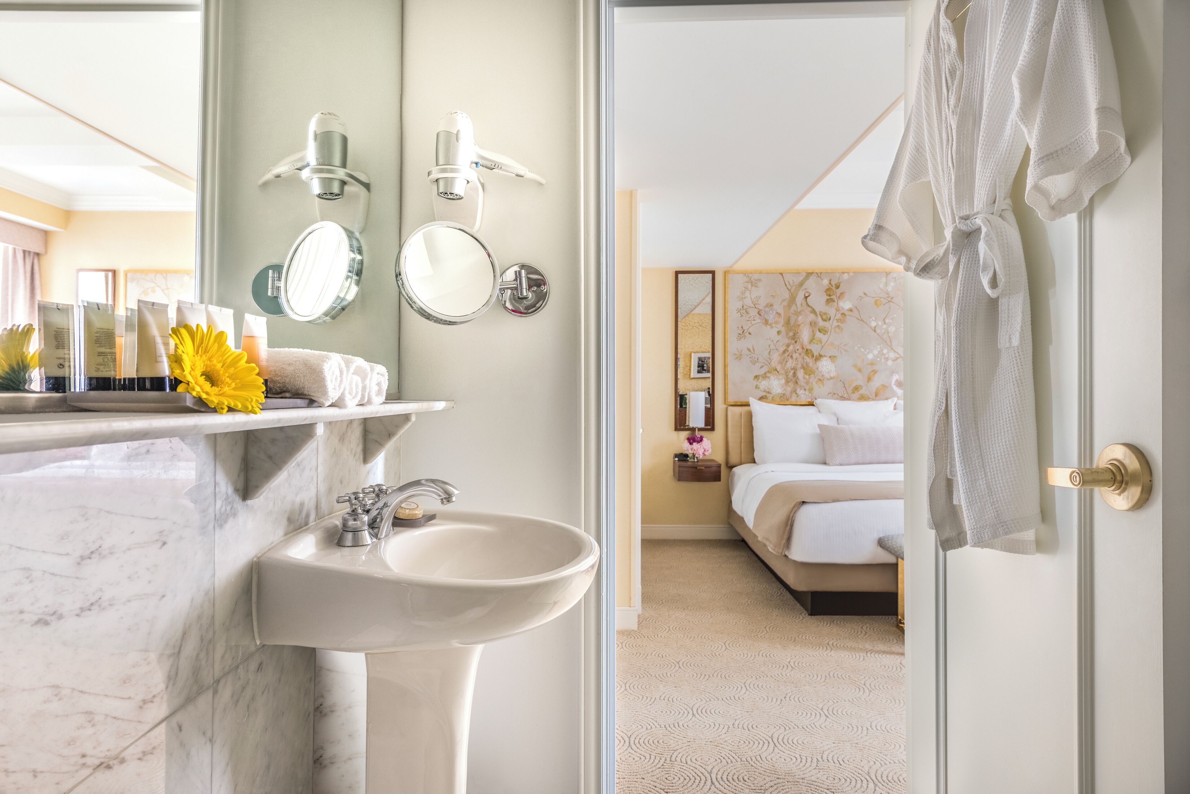 Photo - Warwick Allerton Chicago