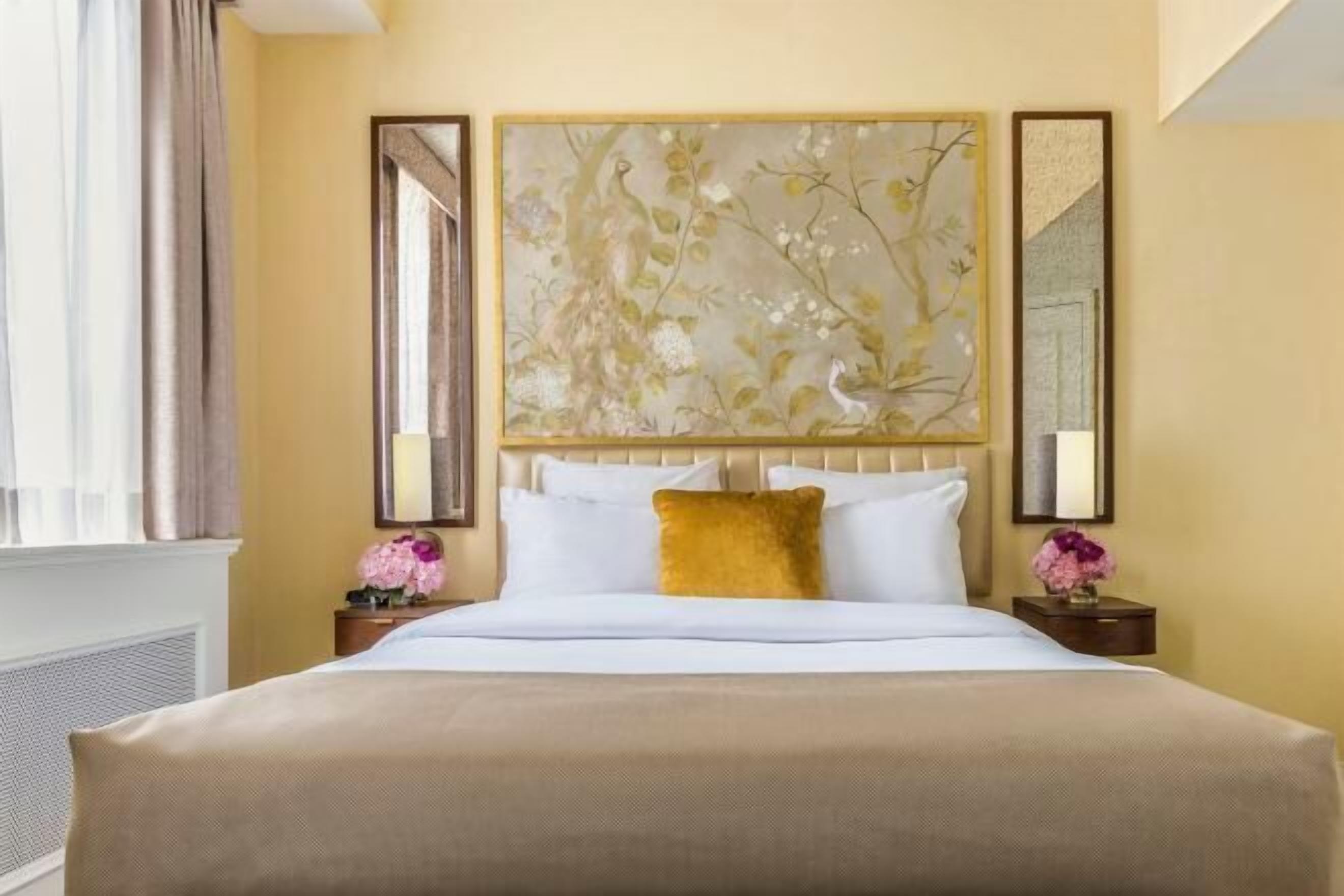 Premium bedding, in-room safe, desk, laptop workspace