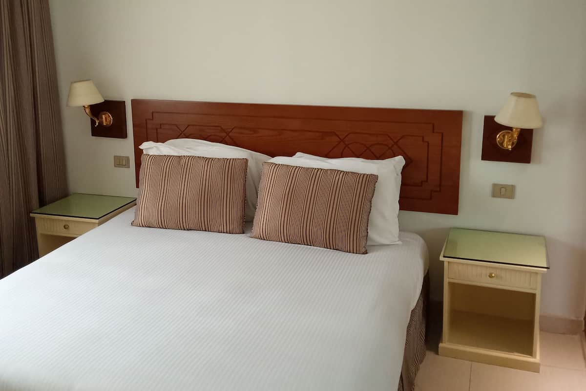 1 bedroom, minibar, in-room safe, desk