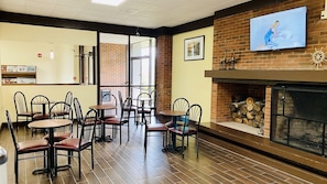 Free daily continental breakfast