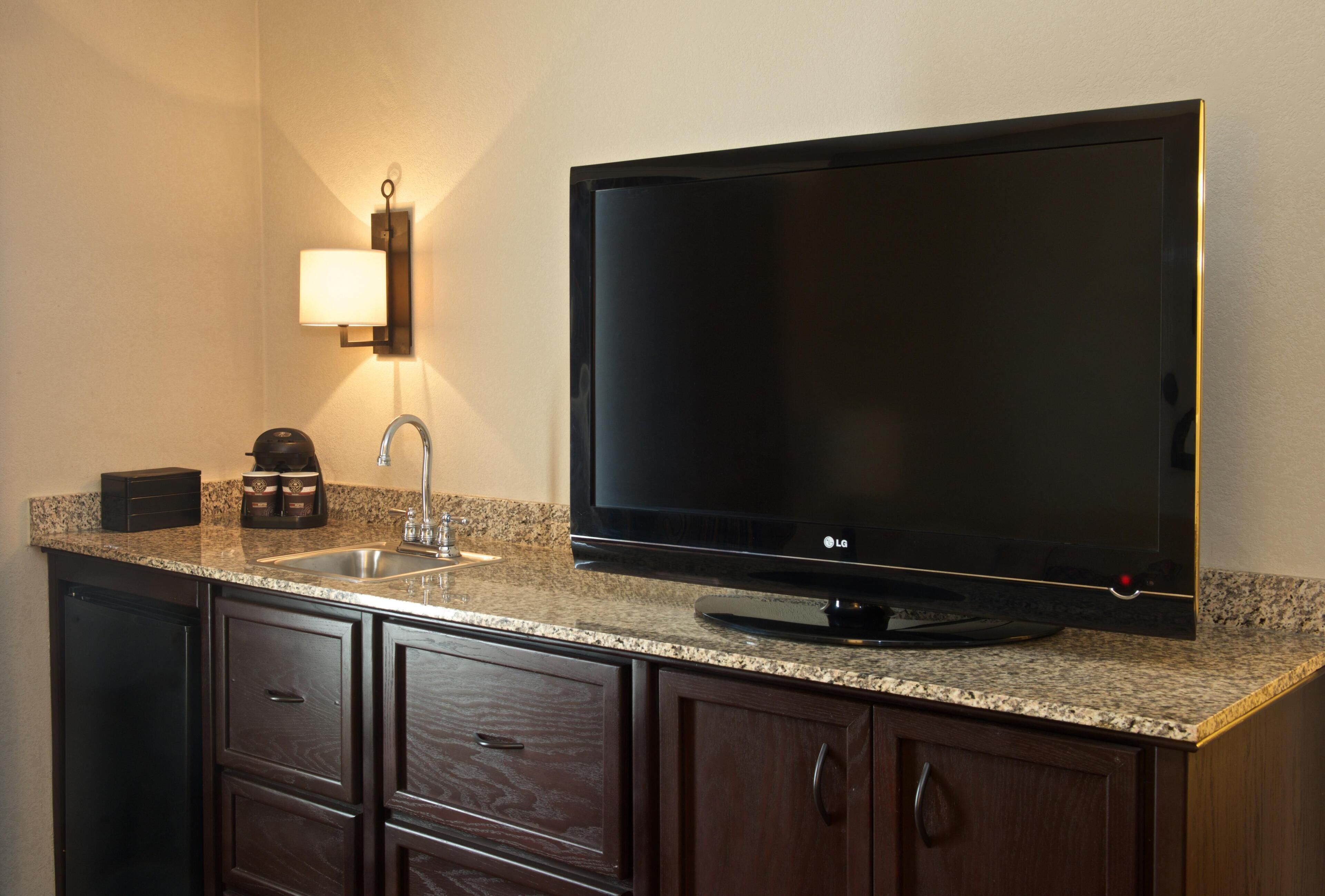 42-inch flat-screen TV with cable channels, TV