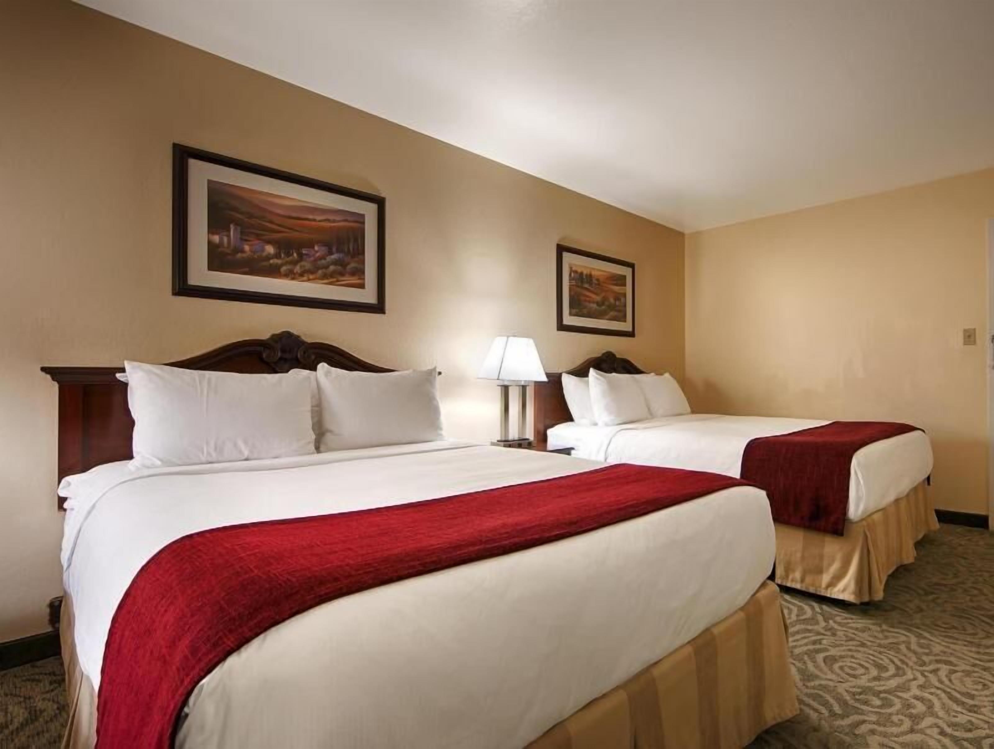 Desk, laptop workspace, iron/ironing board, WiFi