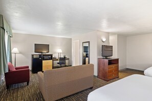 Suite, 2 Queen Beds, Non Smoking, Kitchen (Separate Living Room) | 1 bedroom, desk, laptop workspace, iron/ironing board
