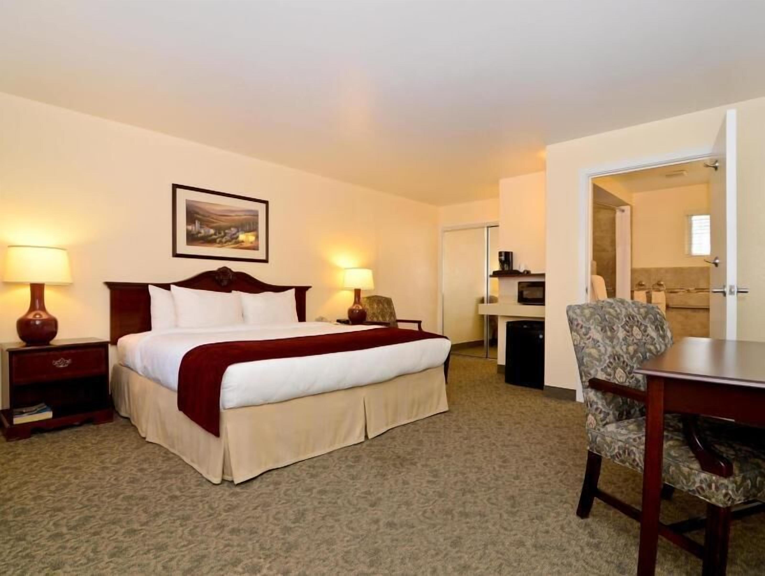 Desk, laptop workspace, iron/ironing board, WiFi