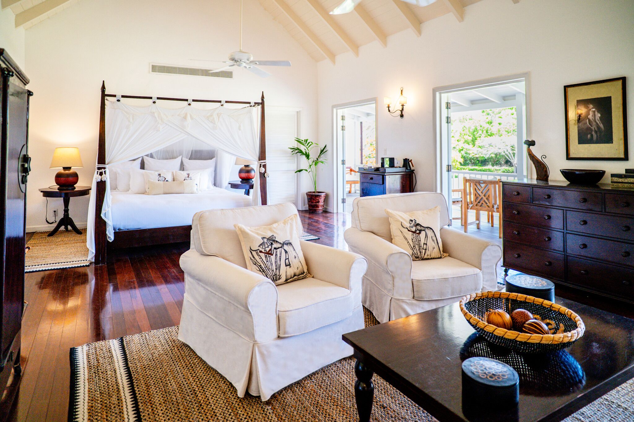 Minibar, in-room safe, free WiFi, bed sheets