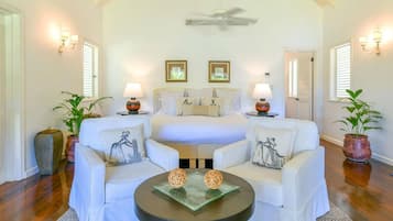 Junior Suite | 1 bedroom, minibar, in-room safe, free WiFi