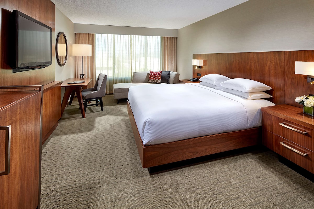 Premium bedding, down comforters, pillowtop beds, in-room safe