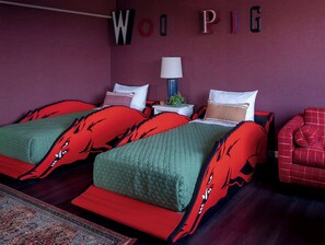 Camas con pillow-top, caja de seguridad en la habitación y escritorio 