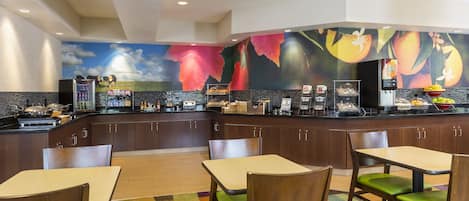 Free daily continental breakfast