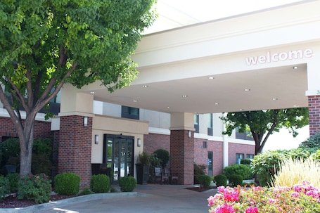 Exterior. Hampton Inn Boise - Airport