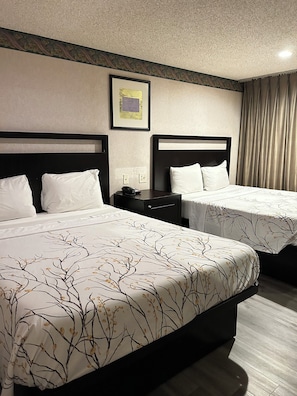 Individually furnished, desk, iron/ironing board, free WiFi