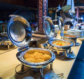 Daily buffet breakfast (MYR 50 per person)