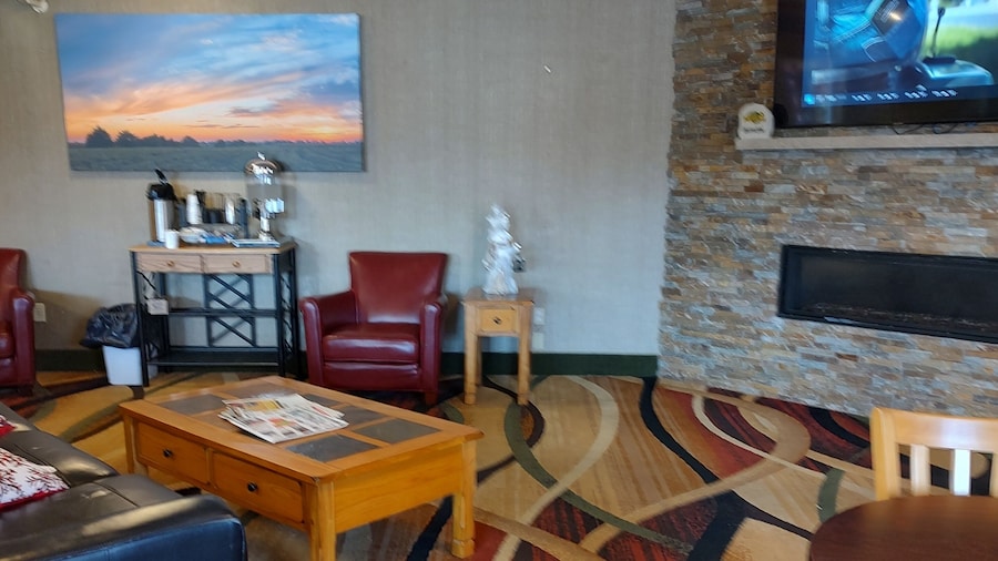 Days Inn & Suites by Wyndham Fargo 19th Ave/Airport Dome