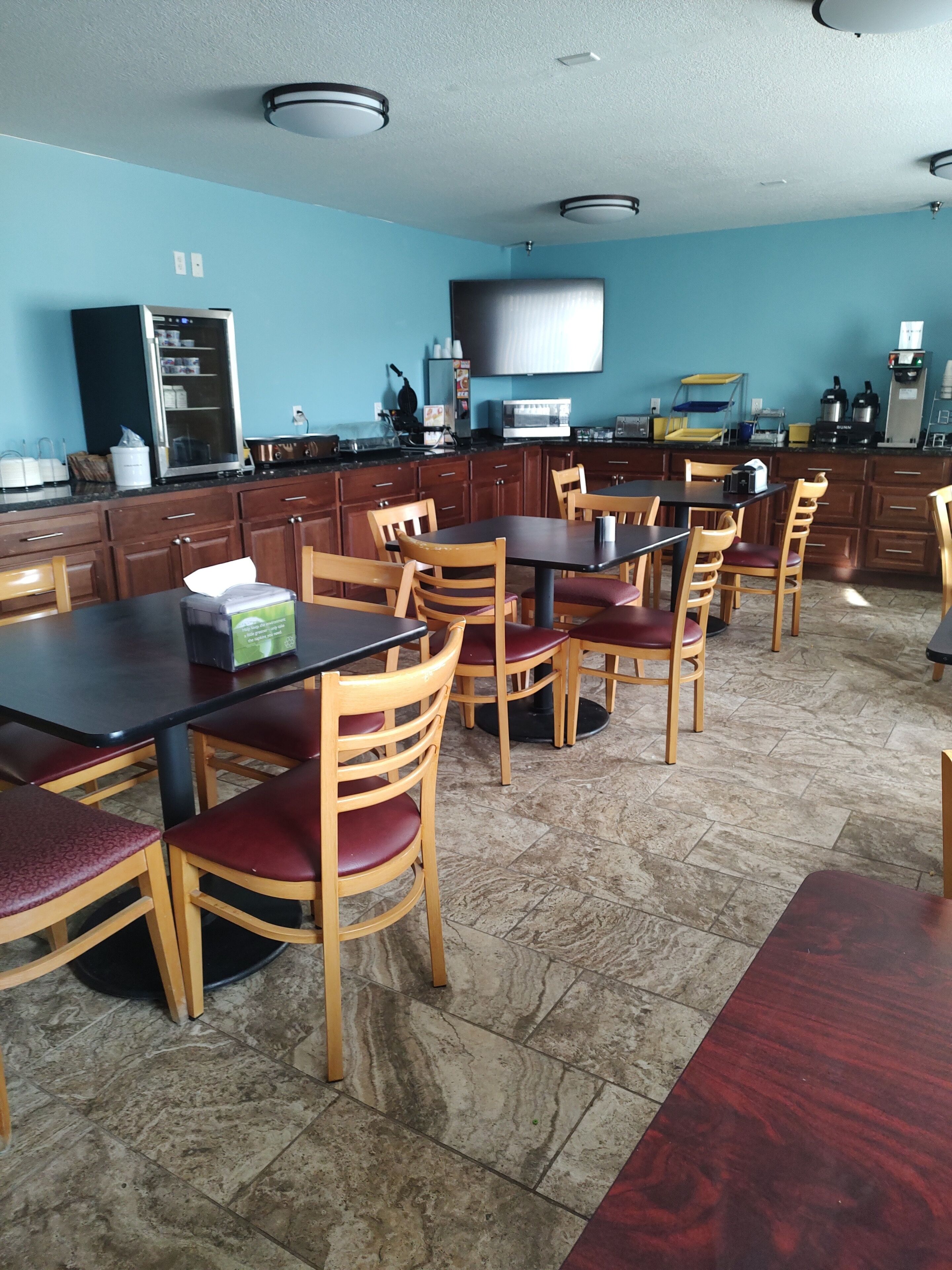 free daily on-the-go breakfast