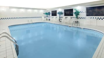 Kolam renang tertutup, kolam renang terbuka