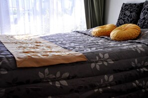 Iron/ironing board, free WiFi - Braemar Motor Inn (New Plymouth)