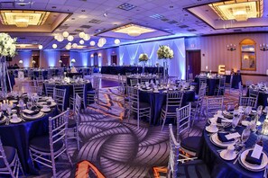 Ballroom - DoubleTree by Hilton Chicago - Alsip (Alsip)