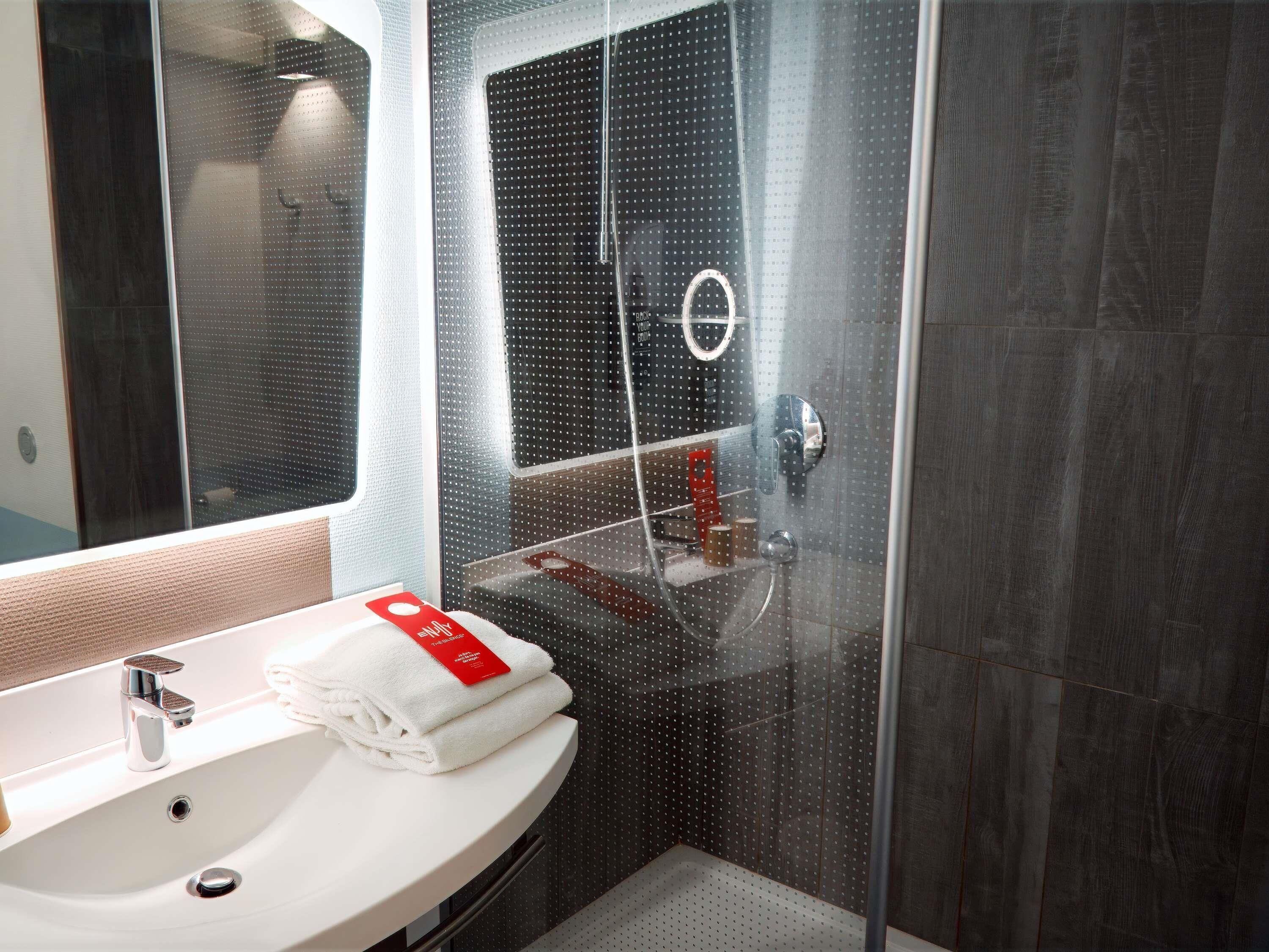 Standard Double Room, Multiple Beds | Premium bedding, desk, soundproofing, iron/ironing board