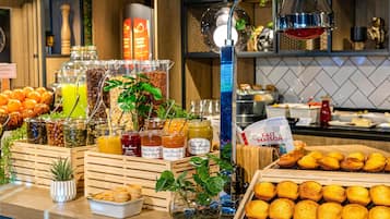 Päivittäinen buffetaamiainen maksusta