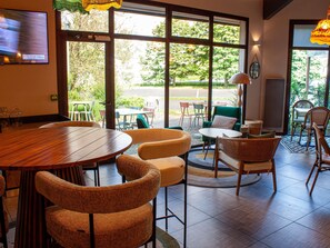 Bar (on property) - Ibis Amboise (Amboise)