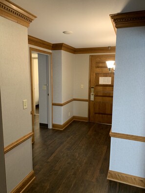 Suite, 2 Bedrooms | Premium bedding, desk, laptop workspace, blackout curtains - Kahler Grand Hotel (Rochester)