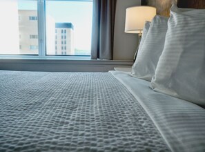 Deluxe Room, 1 King Bed | Premium bedding, desk, laptop workspace, blackout drapes