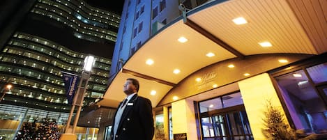 Front of property - evening/night