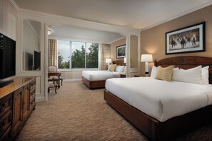 Deluxe Room, 2 King Beds