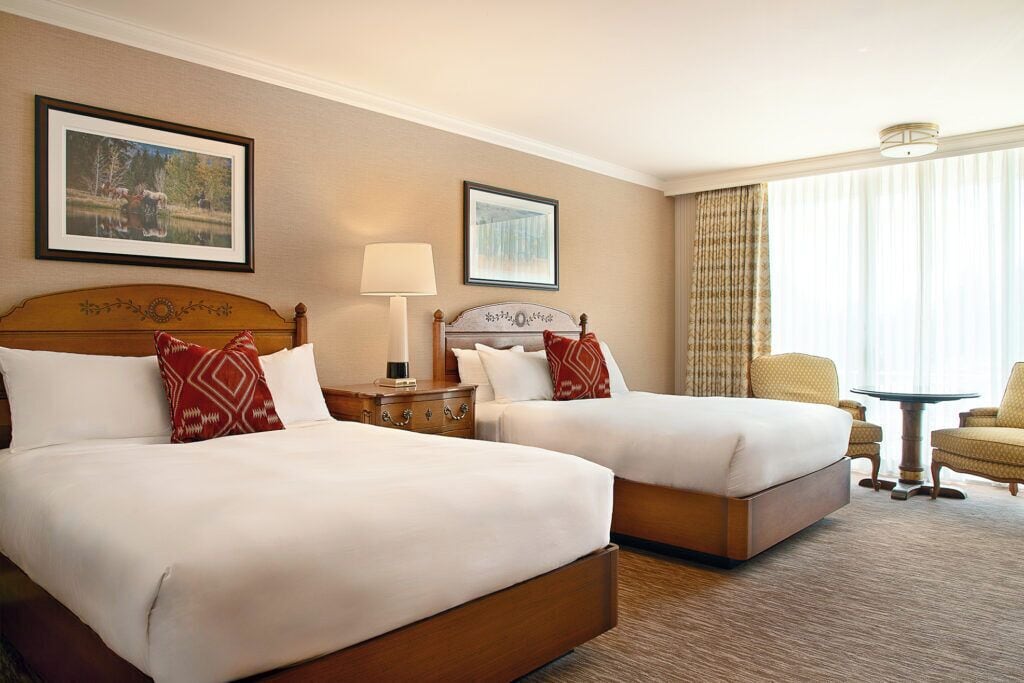 Premium bedding, in-room safe, desk, blackout drapes