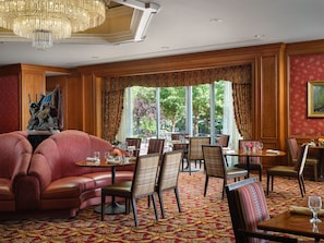 Café da manhã, almoço e jantar