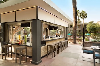 2 outdoor pools, open 6:00 AM to 10:00 PM, cabanas (surcharge) at DoubleTree Resort by Hilton Paradise Valley - Scottsdale