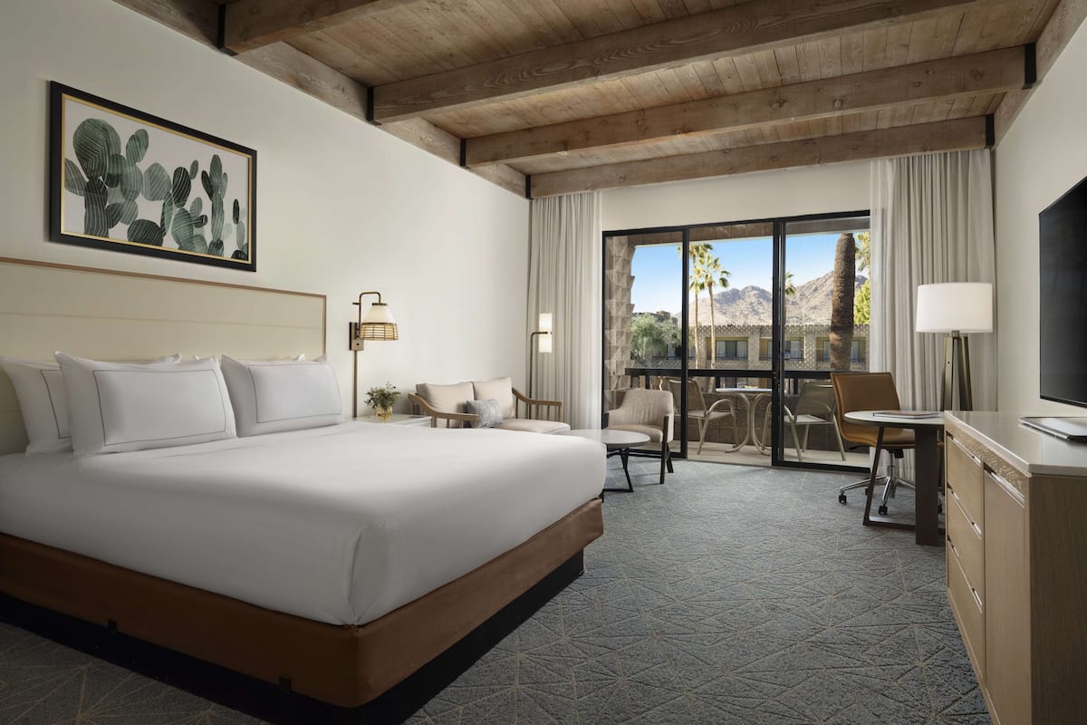 1 bedroom, premium bedding, down comforters, in-room safe