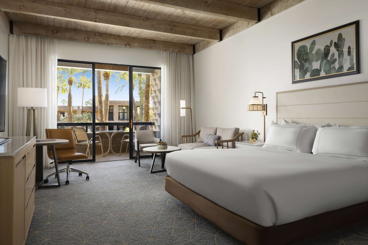 1 bedroom, premium bedding, down comforters, in-room safe