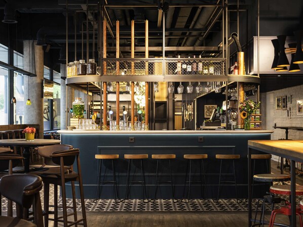 Bar (in der Unterkunft)
