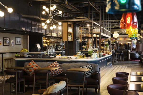 Bar (in der Unterkunft)