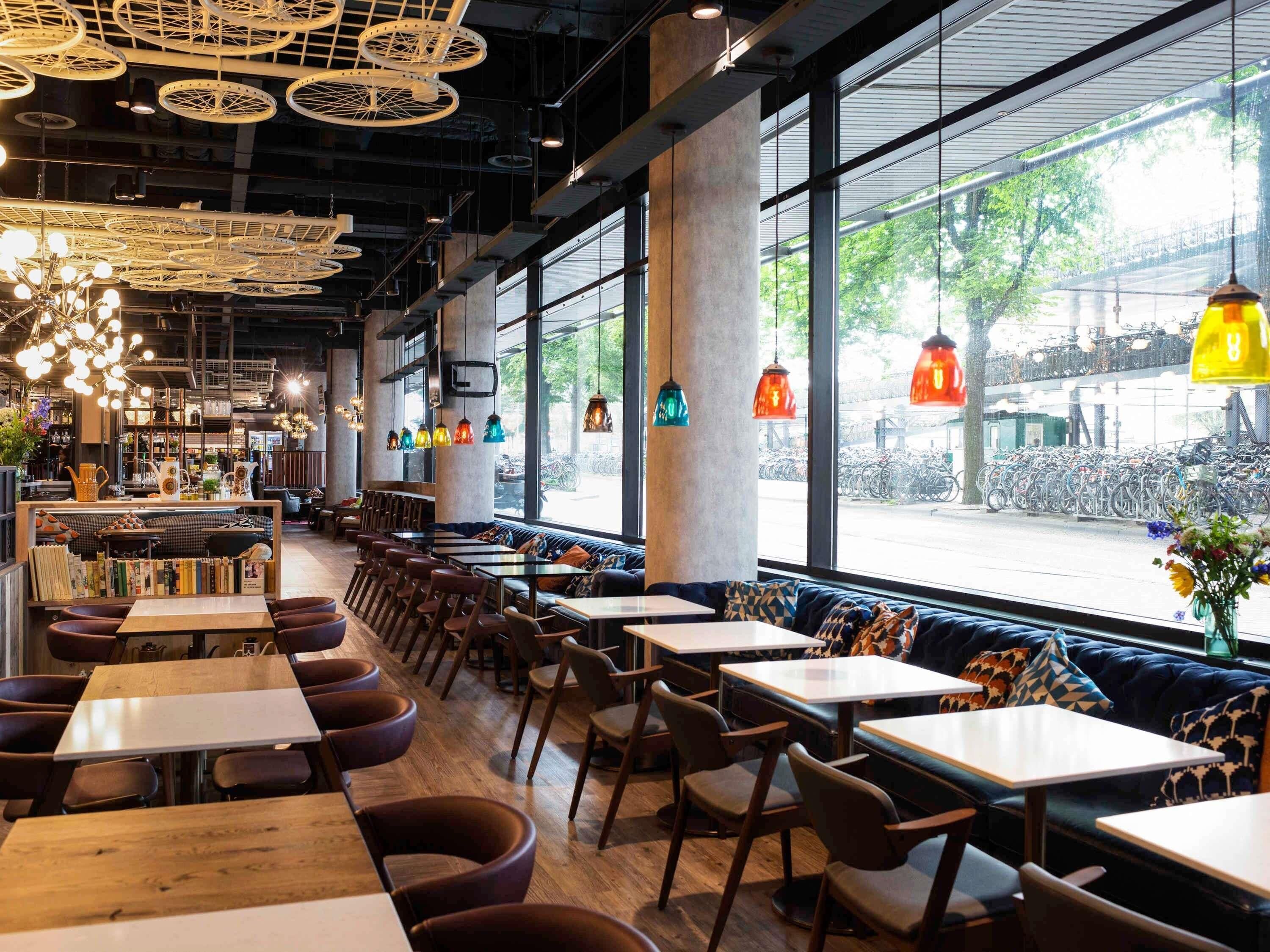 Dagelijks ontbijtbuffet (EUR 19 per persoon)