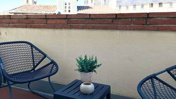 Minibar, coffres-forts dans les chambres, rideaux occultants