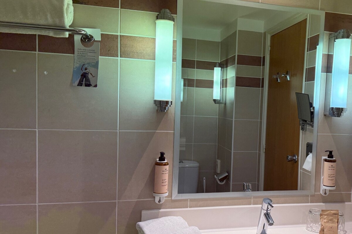Free toiletries, hair dryer, towels
