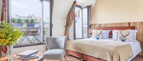 高級寢具、迷你吧、房內夾萬、獨特設計