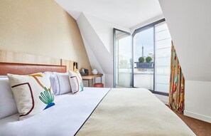 Ropa de cama de alta calidad, minibar, caja fuerte