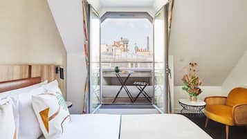 Ropa de cama de alta calidad y minibar