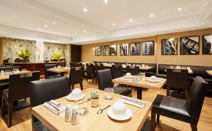 Daily buffet breakfast (EUR 22 per person) - Plaza Tour Eiffel Hotel (Paris)